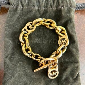 Michael Kors MK Womens 8” Gold Tone Padlock Link Toggle Bracelet